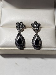 Vintage Sterling Silver 925 Earrings (look through pics)