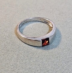 Vintage Sterling Silver 925 Square Cut Garnet Gemstone Birthstone Ring, Size 7