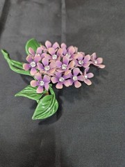 VTG ENAMEL GLASS PINK VIOLETS HYDRANGEA LILACS FLOWER BOUQUET CLUSTER BROOCH