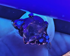 2.CARAT center NATURAL Diamond “Not a LG enhanced” w/side diamonds, 14k solid yg