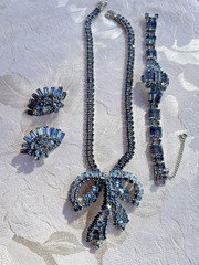 Weiss Bow Necklace Earrings Bracelet Set Sky Blue Rhinestones Set FABULOUS!