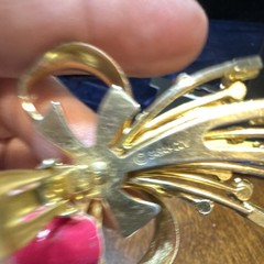 Vintage Sarah Coventry Rhinestone Bow Clip On Earrings Gold Tone Signed 1960s