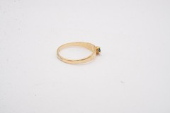 Vintage 10k Yellow Gold Green Glass Stone Childs Ring Size 2