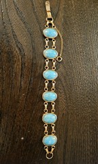 BEAUTIFUL Vintage Judy – Lee Gold Toned Bracelet with light blue stones 7″