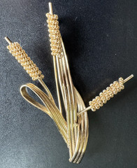 VTG Napier Cattail Brooch Mid Century Modern Botanical Gold Tone Typha Pin