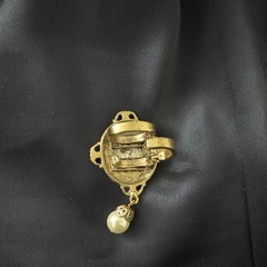 Vintage Gold Tone Cameo Dress Clip Faux Pearl Dangle . Estate Jewelry 1940