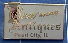Vintage 🧵SEW MANY ANTIQUES Pearl City, IL ~ Brooch/Lapel Pin