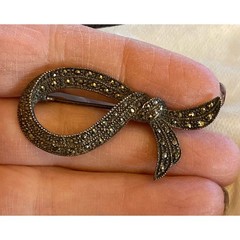 Vtg Sterling & Marcasite Ribbon Bow Pin Deco