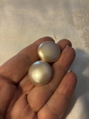Vintage pink pale pearl button round domed retro clip on earrings Gold Back