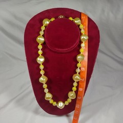 VTG Yellow Bead Necklace Shiny Iridescent 21″ Marked Japan Women’s 1pc Gold Tone