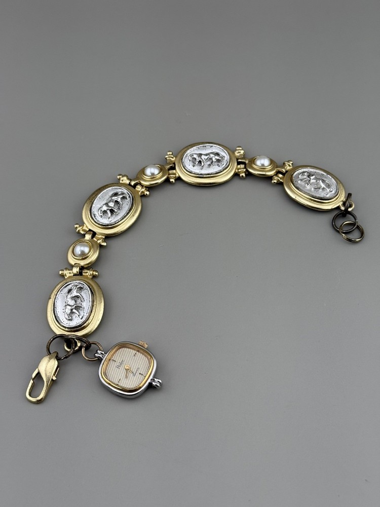 Pedre Quartz Bracelet Watch Vintage Charm Intaglio Lion Panels 8″ Roman Revival