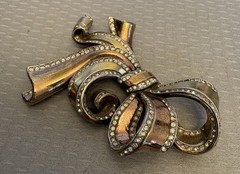 Retro Crown Trifari Bow Brooch Multi Tone Gold Pave Rhinestone 3D Double Ribbon