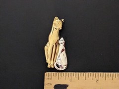 Vintage Mother Cat & Kitten Brooch Pin Gold Tone & Silver Tone Mother’s Day Gift