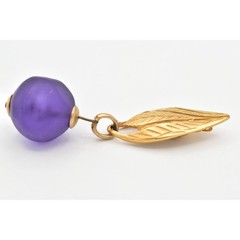 Vintage Chunky Leaf Clip On Earrings Brushed Gold Frosted Purple 80s 1980s BinBK