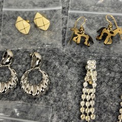 Vintage Mixed Earrings Lot 14 Pairs Stud Hoop Dangle Clip On Gold Silver