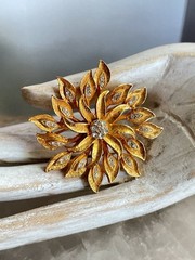 VTG Eisenberg © Rhinestone Dahlia Floral Leaf Burst Brooch Signed Mid Century
