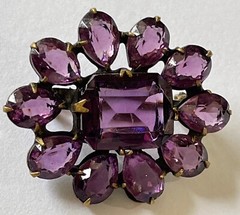 ANTIQUE CZECHOSLOVAKIA FACETED PURPLE CRYSTAL GLASS FLOWER PIN