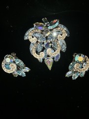 WEISS Blue Aurora Borealis Marquise Rhinestone Brooch Earrings Set Demi-Parure