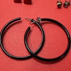 Vintage Mixed Pierced 12 Earrings – See Pictures