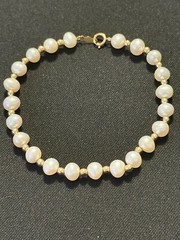 Vintage 14k Yellow Gold White Pearl Bracelet