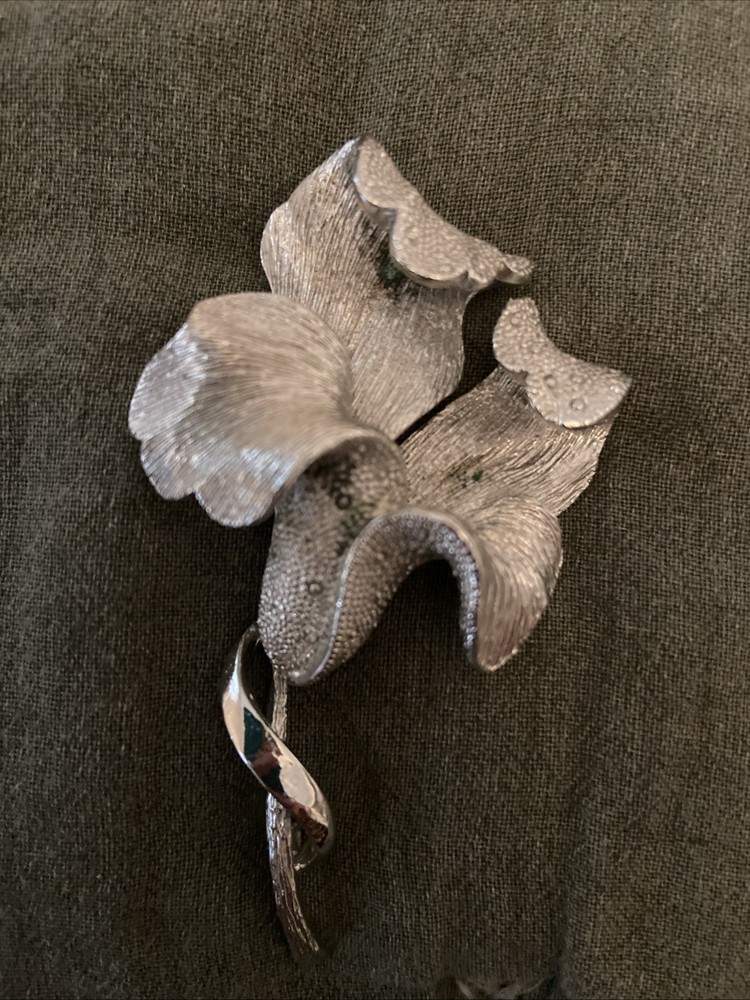CORO Vintage Brooch Pin Silver Toned Signed READ
