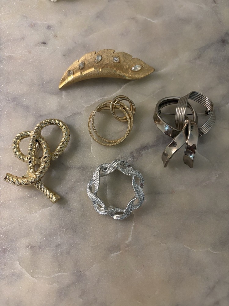 Vintage Mid Century Modernist Brooch Lot 5pc Signed Gerry’s Abstract Gold Silver