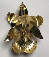Vtg 1950s–1970s Lot of 4 Vintage Flower Brooches Enamel & Signed Coro Jewelry