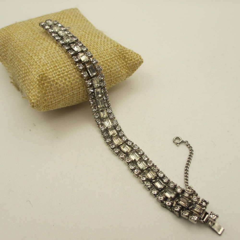 Vintage Rhinestone Bracelet Safety Chain Silver Tone Classic