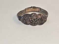 Sterling Silver 925 Concho Bracelet Floral Design Woven Chain Statement 42g