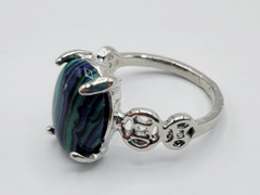 Women’s Silver Tone Oval Simulated Stone Teal Green and Blue Ring Size 7