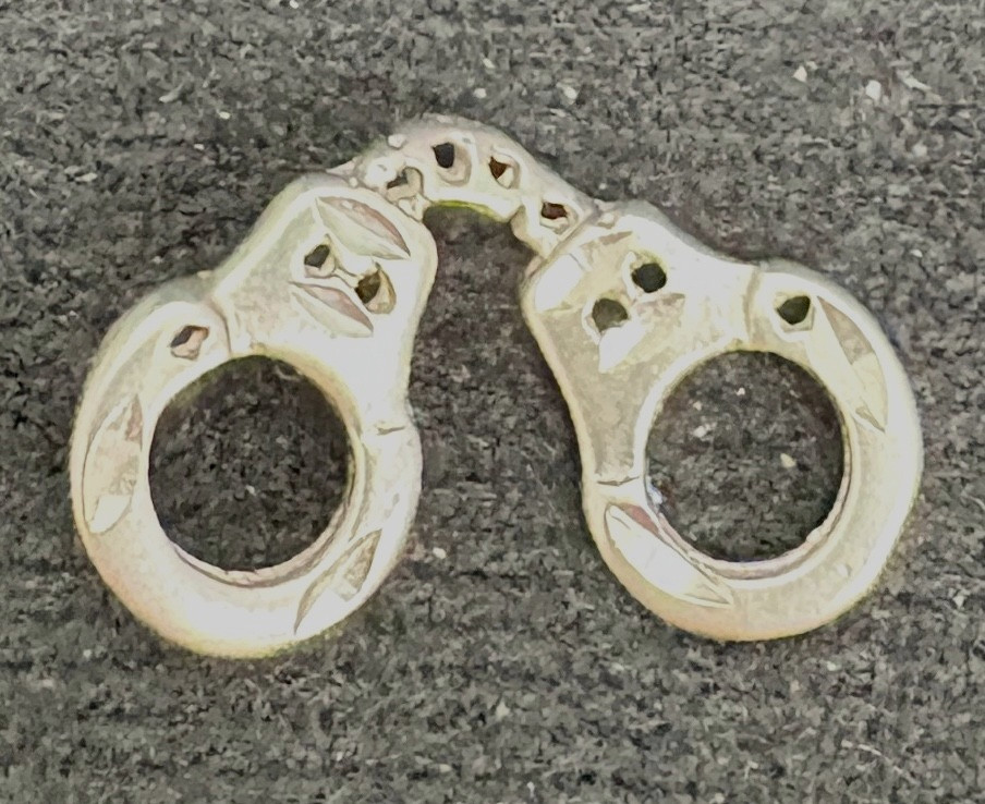 Vintage Sterling Silver Handcuffs Charm 1″ 1.1 Grams