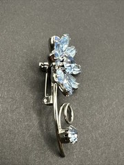 Vintage Blue Rhinestone Flower Brooch J42