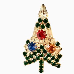 EISENBERG ICE Vintage Christmas Tree Brooch Small Multi-Color Rhinestones Signed