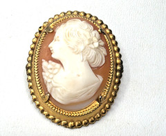 Vintage Gold Filled Shell Cameo Brooch – Carved Lady Portrait Pin