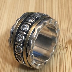 b49. Vintage Sterling Silver Brass CZ Crystal Spinner Band Ring Size 6.75. 15.5g