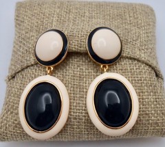 Vintage JOAN RIVERS Signed Black & Off-White Lucite Dangle Drop Earrings E53