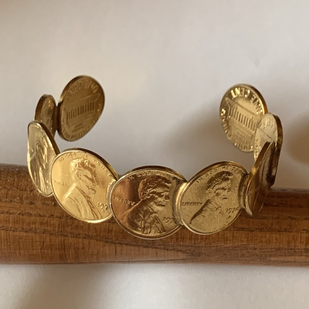Vintage American Pennies Penny Cuff Bracelet 1970s, 2.25″ Diameter