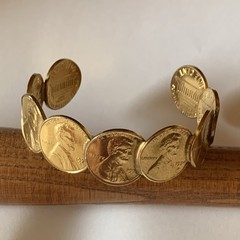 Vintage American Pennies Penny Cuff Bracelet 1970s, 2.25″ Diameter