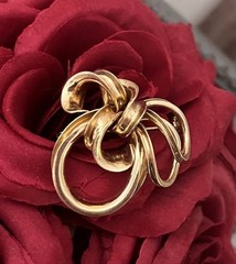 Vintage Love Knot Bow Ribbon Twist Gold Tone Brooch Pin