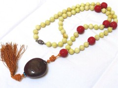CHINESE VINTAGE CINNABAR JADE BEAD NECKLACE CARVED AMBER PENDANT, Silver Clasp
