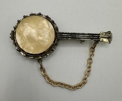 Vintage Banjo Shape Brooch/Pin With Pearlized Inset