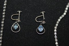 VTGE MCM SIGNED LG LIND GAL NECKLACE AND EARRING SET BLUE RHINESTONES