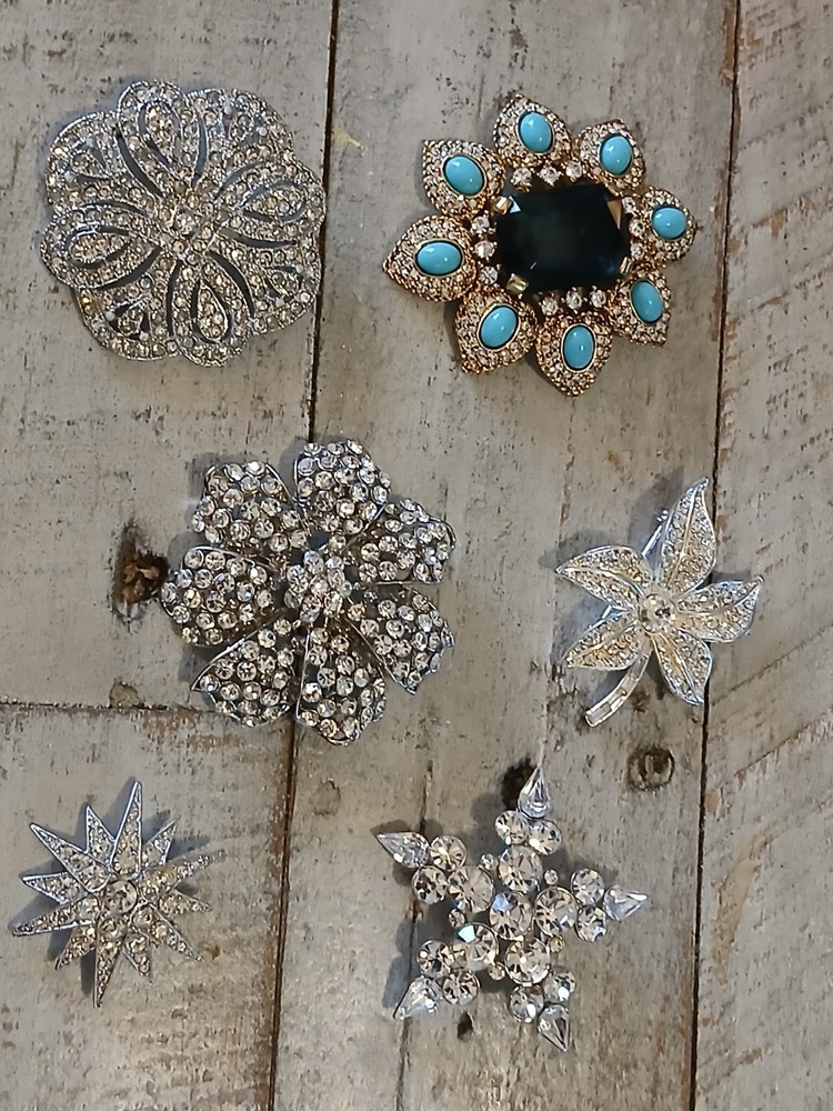 Vintage Brooch Assortment