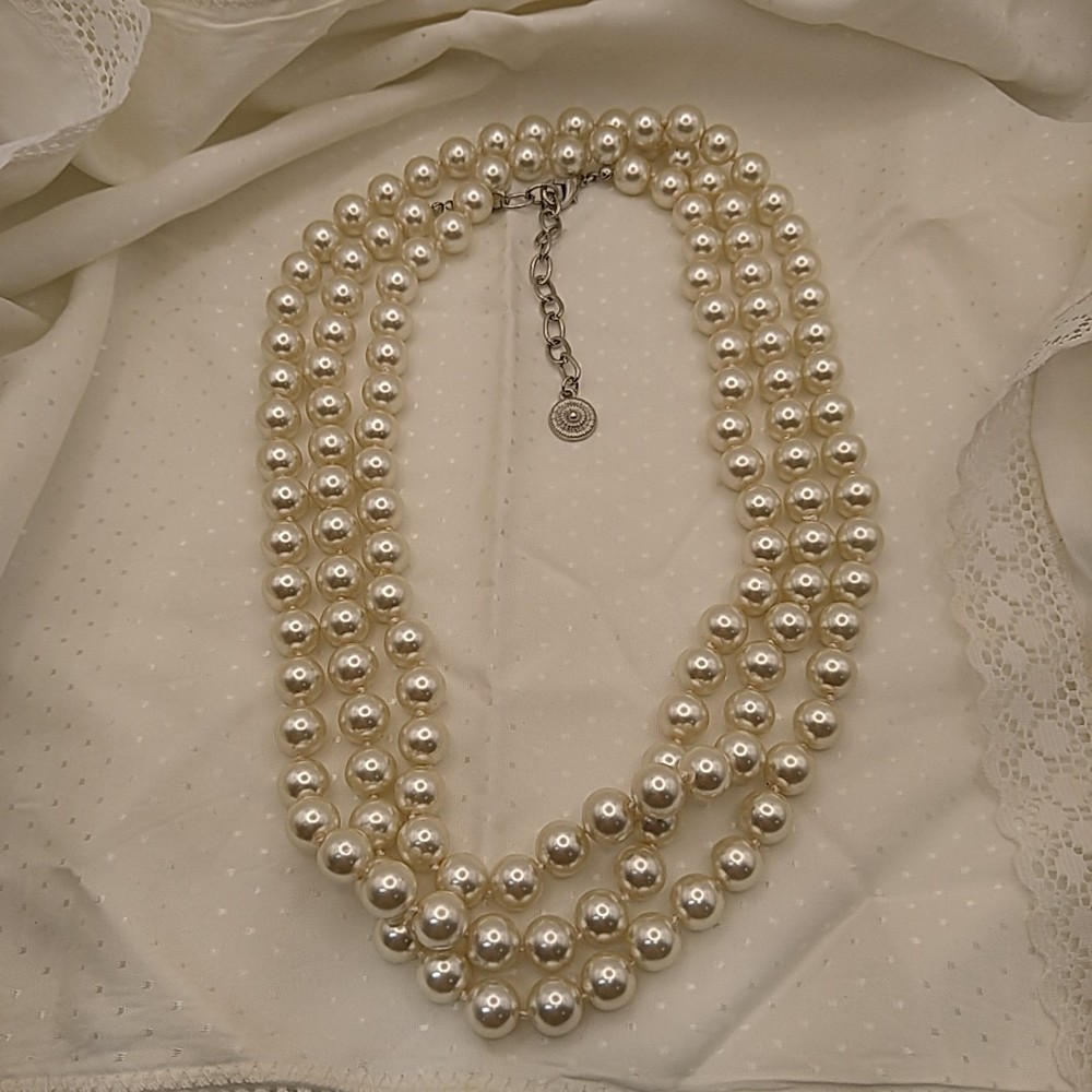 VINTAGE SIGNED GRAZIANO HAND KNOTTED FAUX PEARLS 61-64.5” CLASSY NECKLACE READ*
