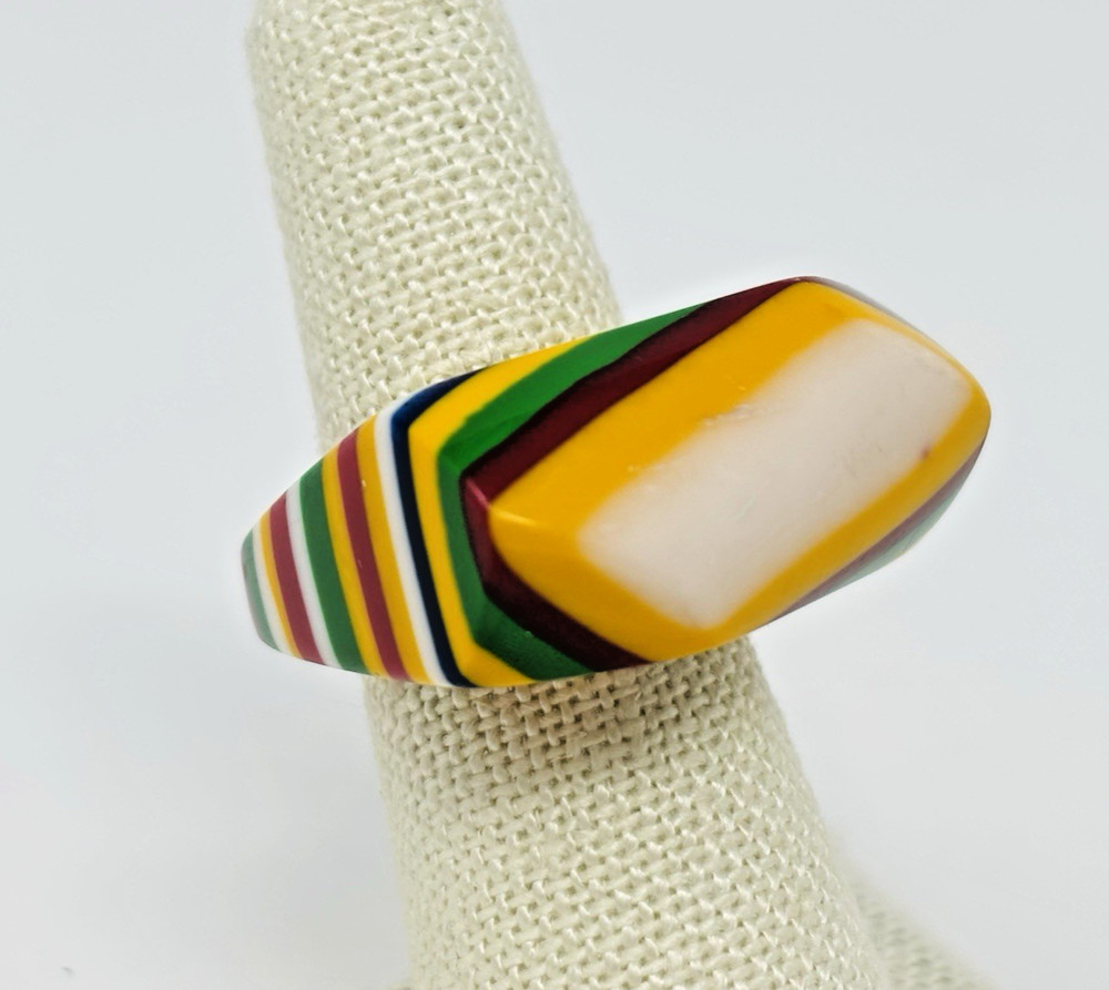 Vintage 70s Lucite Acrylic Striped Layer Ring Colorful Asymmetrical Retro Sz 5.5