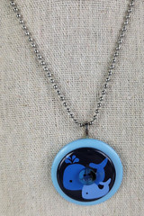 Vintage Blue Whale Plastic Button Pendant Necklace 29 in Ball Bead Chain