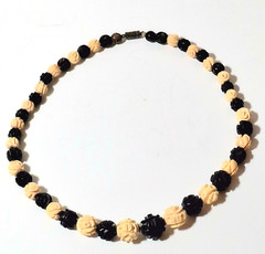 Vintage Carved Roses Choker Necklace 15.5″