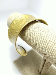 Antique 1920s Wide Brass Bangle Bracelet, One Size Fits All. Excellent cond.