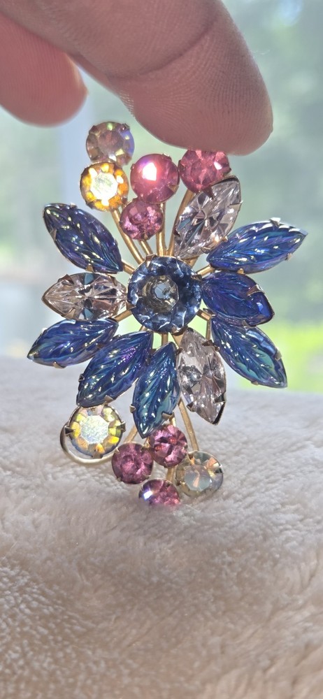 VTG DeLizza Elster Juliana Brooch Molded Givre Blue Glass Pink AB Flower Pin