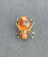 Vintage Russian USSR Baltic Amber Ant Bug Brooch Pin Gold Tone Spider Signed